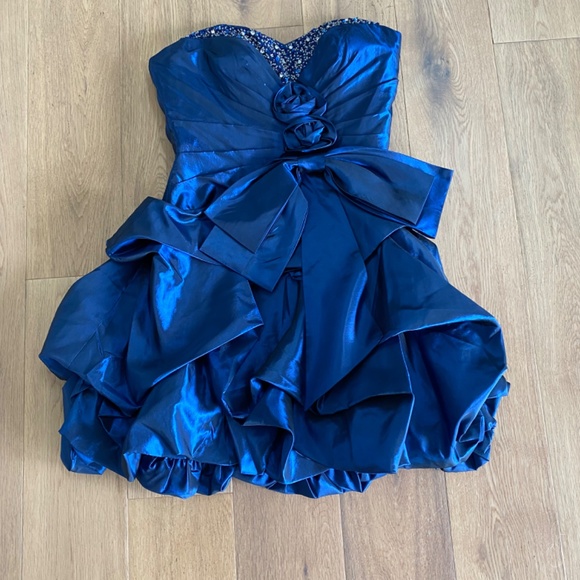 Aspeed party dress - small - like new - Picture 5 of 5